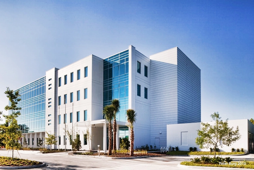 Toho Water Authority Commercial Building Painting